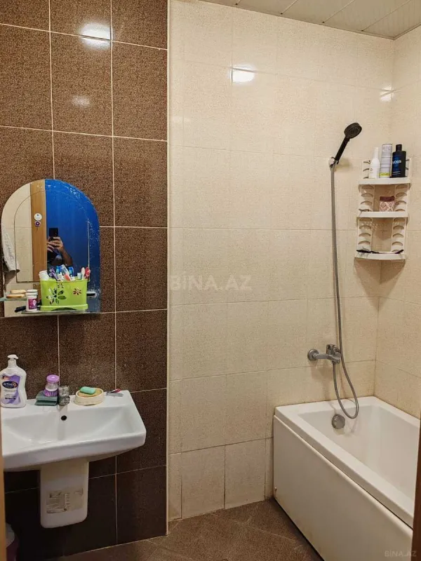 Satılır 3 otaqlı mənzil 107 m²