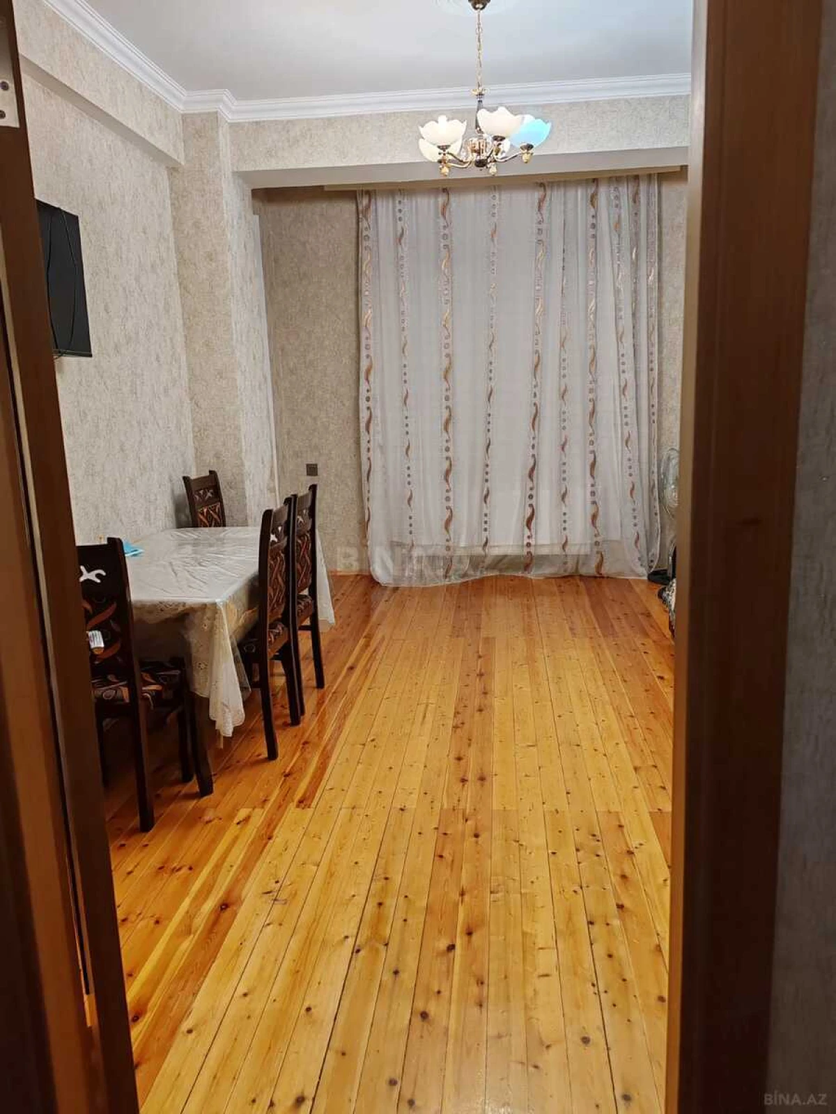 Satılır 3 otaqlı mənzil 107 m²