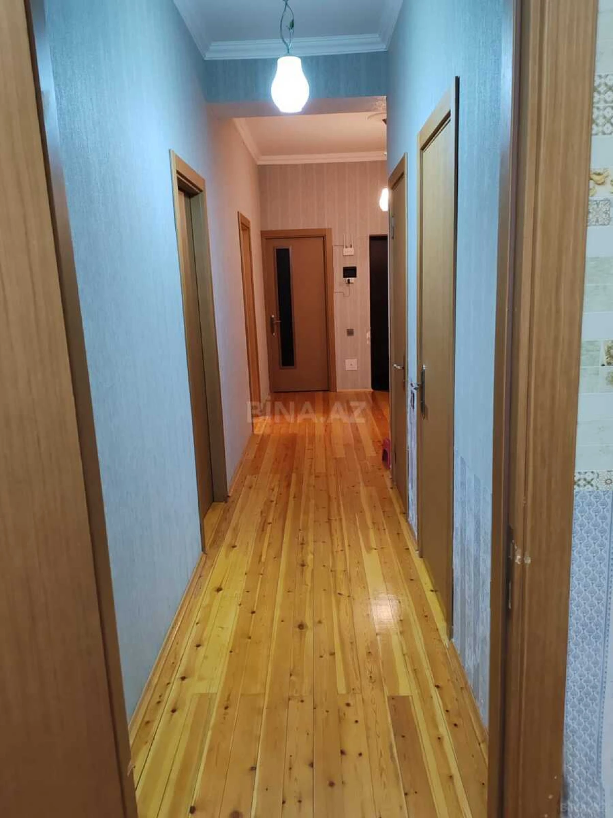 Satılır 3 otaqlı mənzil 107 m²