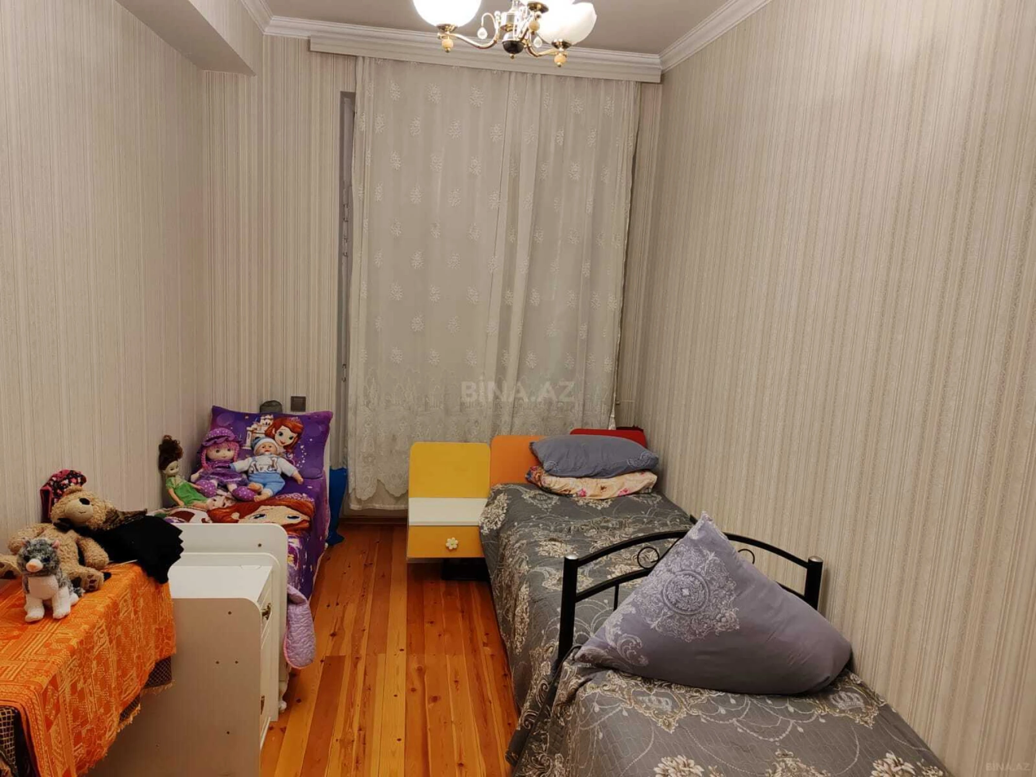 Satılır 3 otaqlı mənzil 107 m²