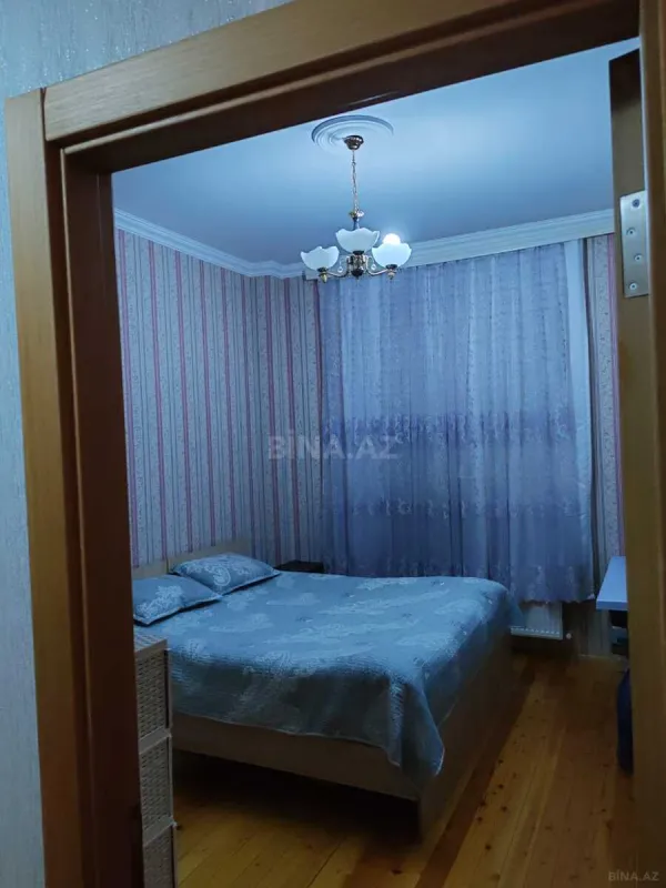 Satılır 3 otaqlı mənzil 107 m²