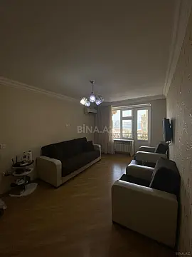 Kirayə verilir 2 otaqlı mənzil 62 m²