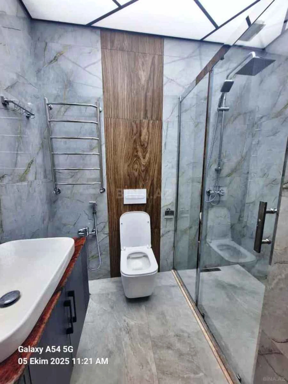 Kirayə verilir 2 otaqlı mənzil 70 m²