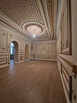 Satılır 5 otaqlı mənzil 220 m²