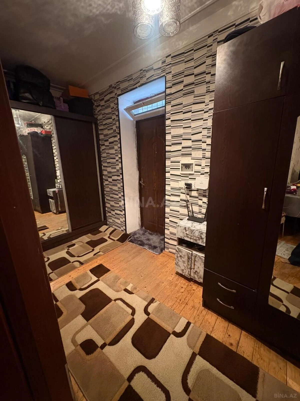 Satılır 2 otaqlı mənzil 55 m²