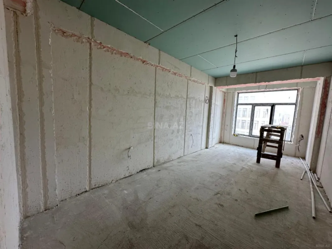 Satılır 3 otaqlı mənzil 121.4 m²