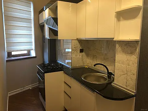 Kirayə verilir 3 otaqlı mənzil 85 m²