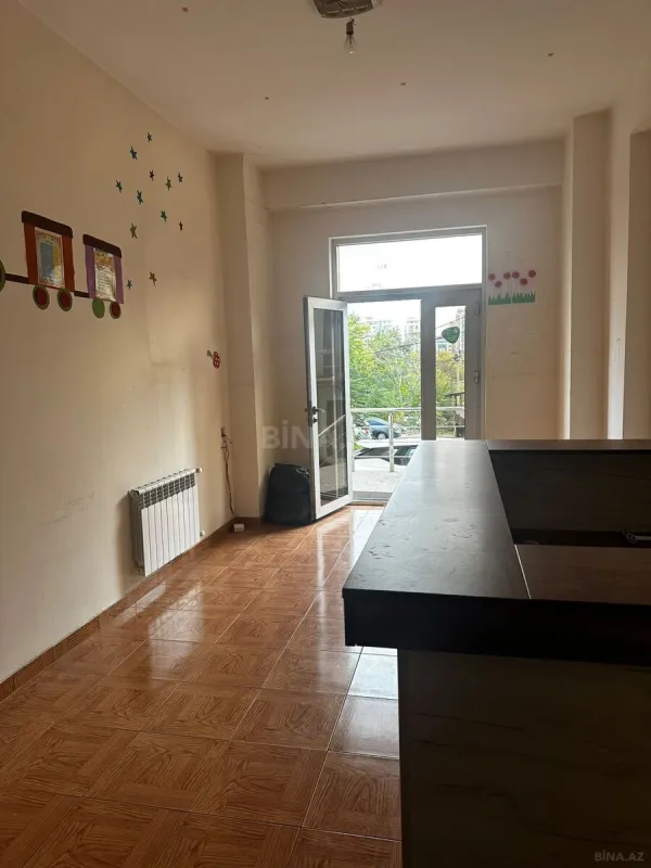 Kirayə verilir 5 otaqlı ofis 142 m²