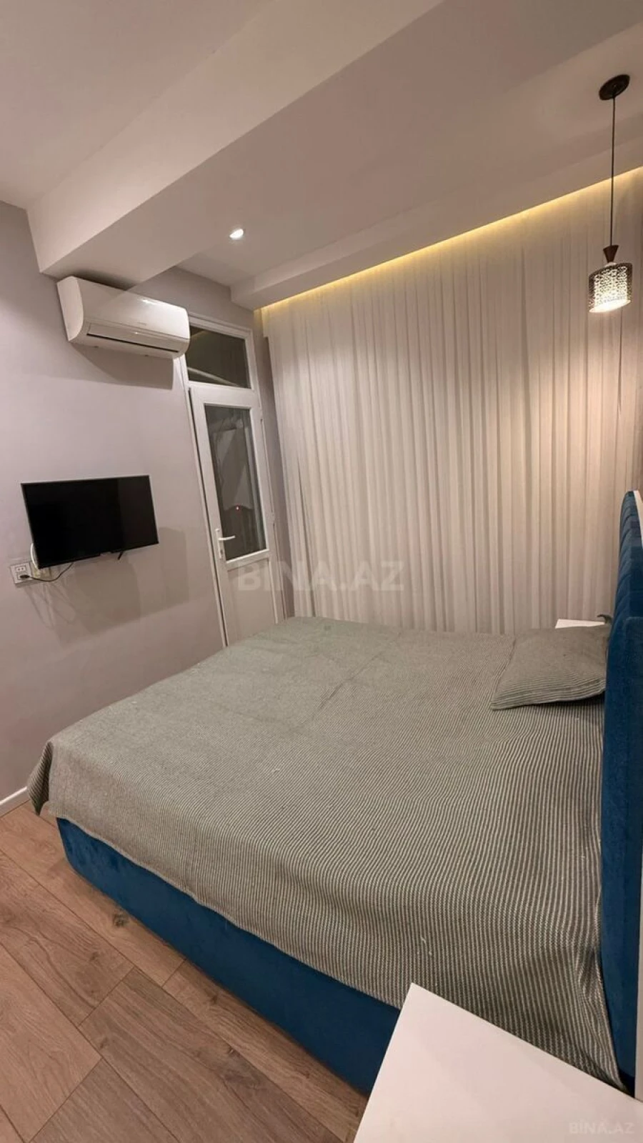 Satılır 2 otaqlı mənzil 77 m²