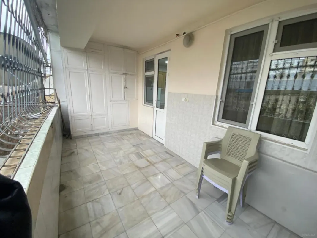 Satılır 4 otaqlı mənzil 97 m²