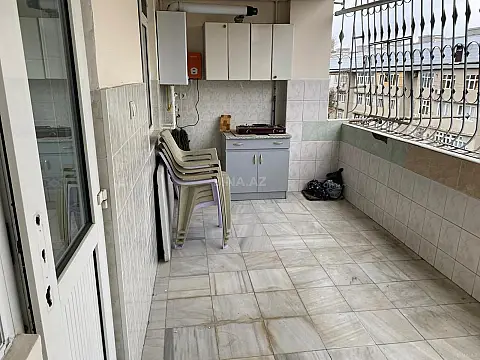 Satılır 4 otaqlı mənzil 97 m²
