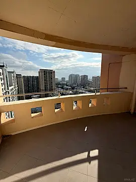 Satılır 2 otaqlı mənzil 112 m²