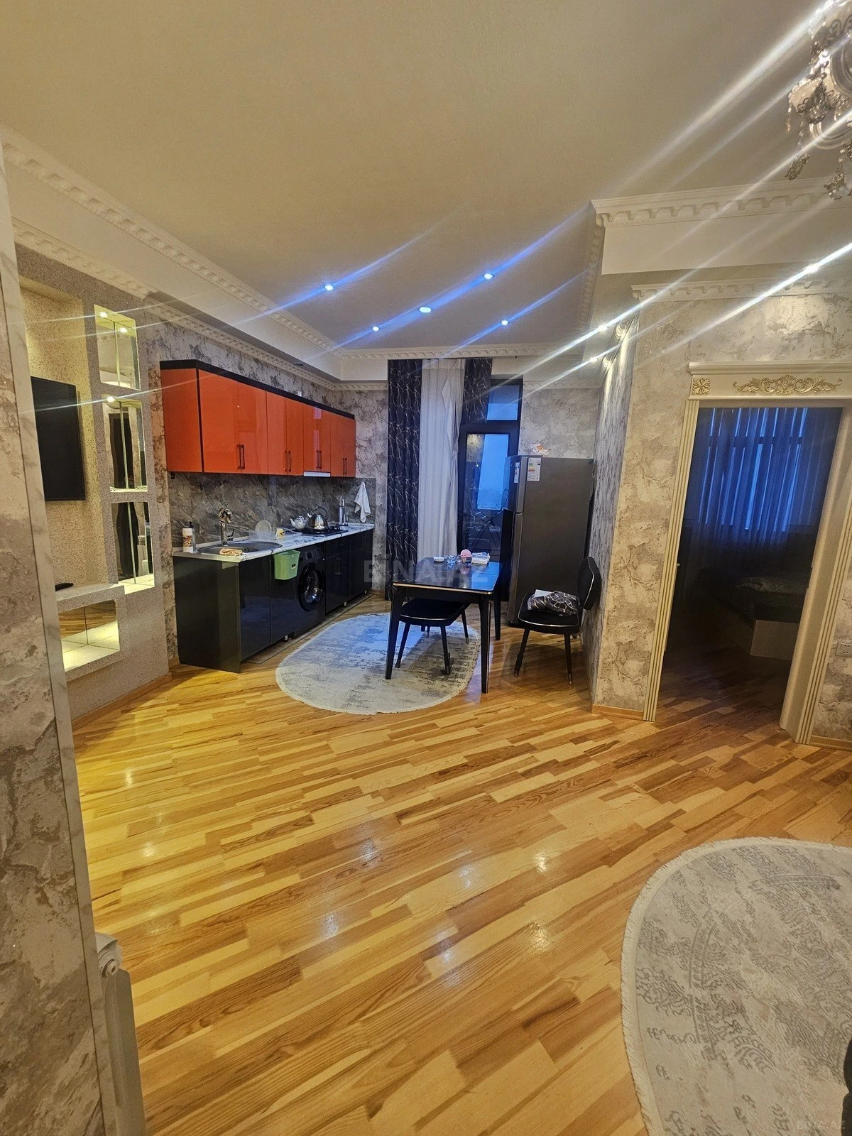 Satılır 1 otaqlı mənzil 62 m²