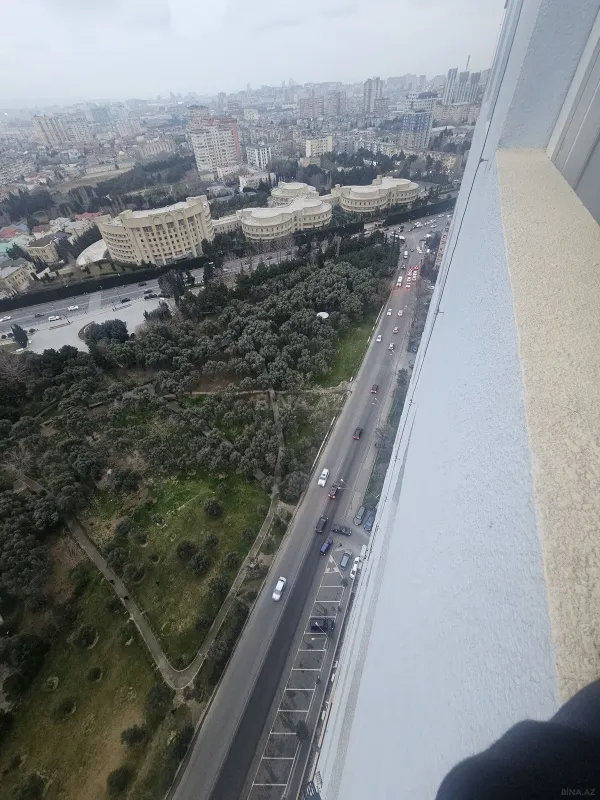 Satılır 1 otaqlı mənzil 62 m²