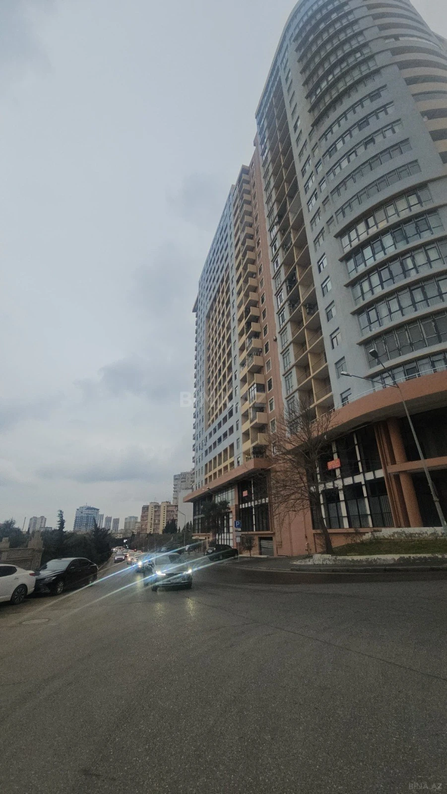 Satılır 1 otaqlı mənzil 62 m²