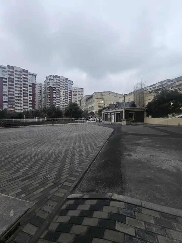 Satılır 1 otaqlı mənzil 62 m²