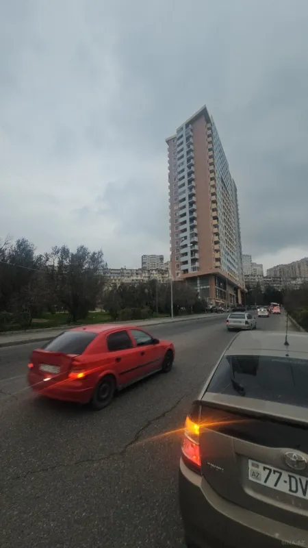Satılır 1 otaqlı mənzil 62 m²