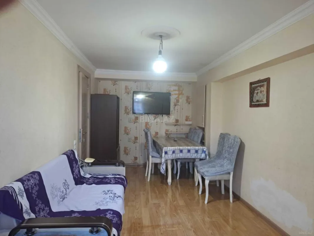 Kirayə verilir 2 otaqlı mənzil 50 m²