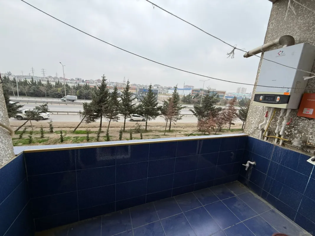 Satılır 2 otaqlı mənzil 77 m²