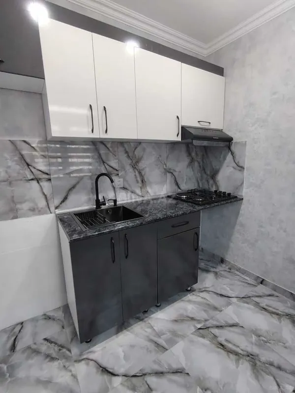 Satılır 3 otaqlı mənzil 76 m²
