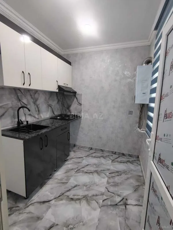 Satılır 3 otaqlı mənzil 76 m²