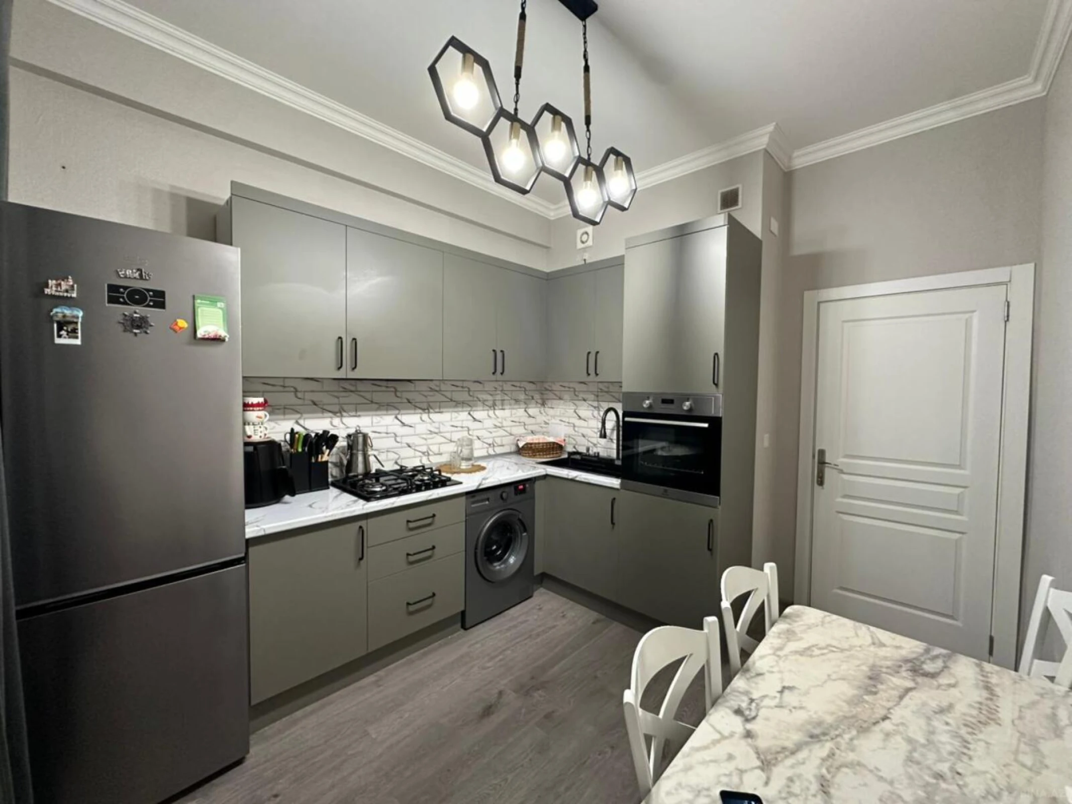 Satılır 3 otaqlı mənzil 83 m²