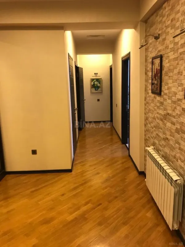 Satılır 2 otaqlı mənzil 95 m²