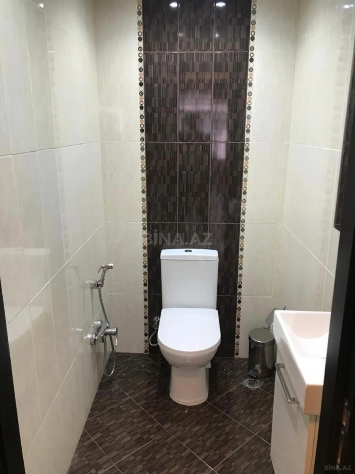Satılır 2 otaqlı mənzil 95 m²
