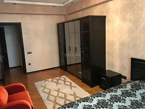 Satılır 2 otaqlı mənzil 95 m²