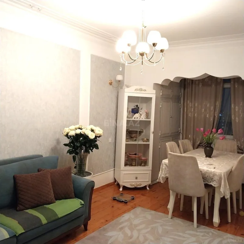 Satılır 3 otaqlı mənzil 90 m²