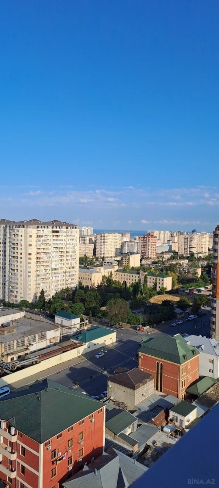 Satılır 4 otaqlı mənzil 100 m²