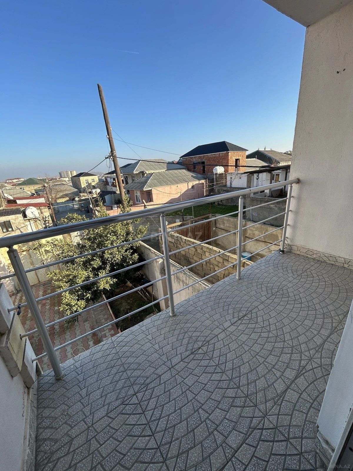 Satılır 4 otaqlı həyət evi 130 m²