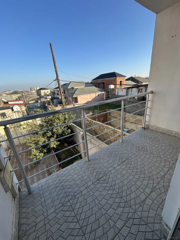 Satılır 4 otaqlı həyət evi 130 m²