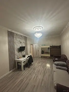 Satılır 4 otaqlı həyət evi 130 m²