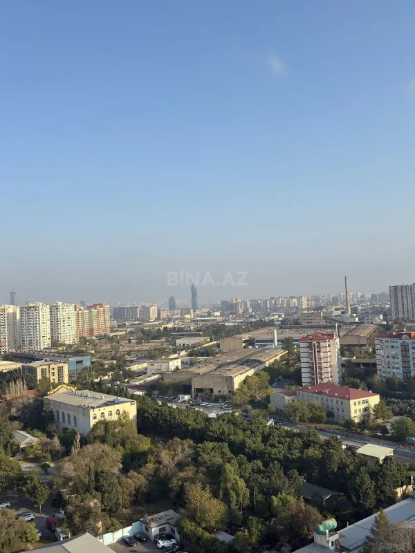 Satılır 4 otaqlı mənzil 155 m²