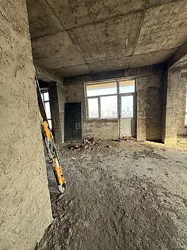 Satılır 4 otaqlı mənzil 155 m²