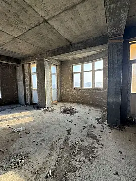 Satılır 4 otaqlı mənzil 155 m²