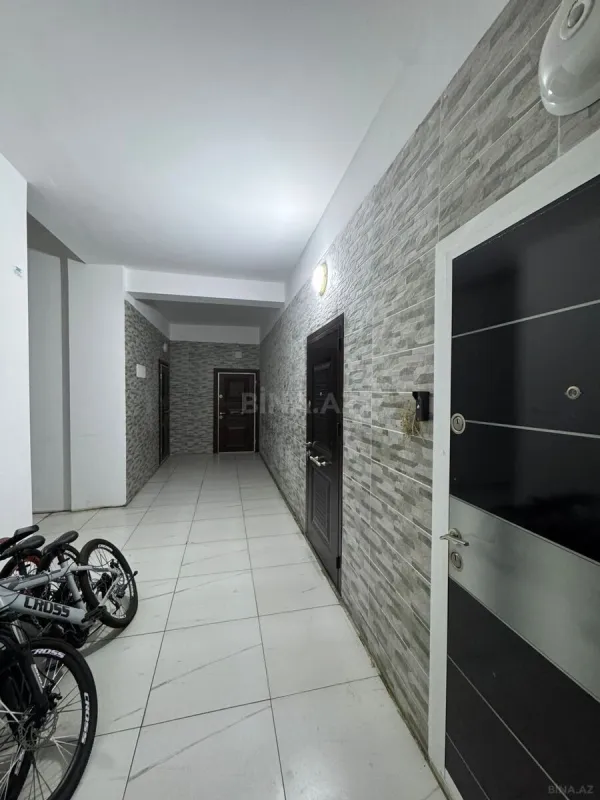 Satılır 4 otaqlı mənzil 170 m²