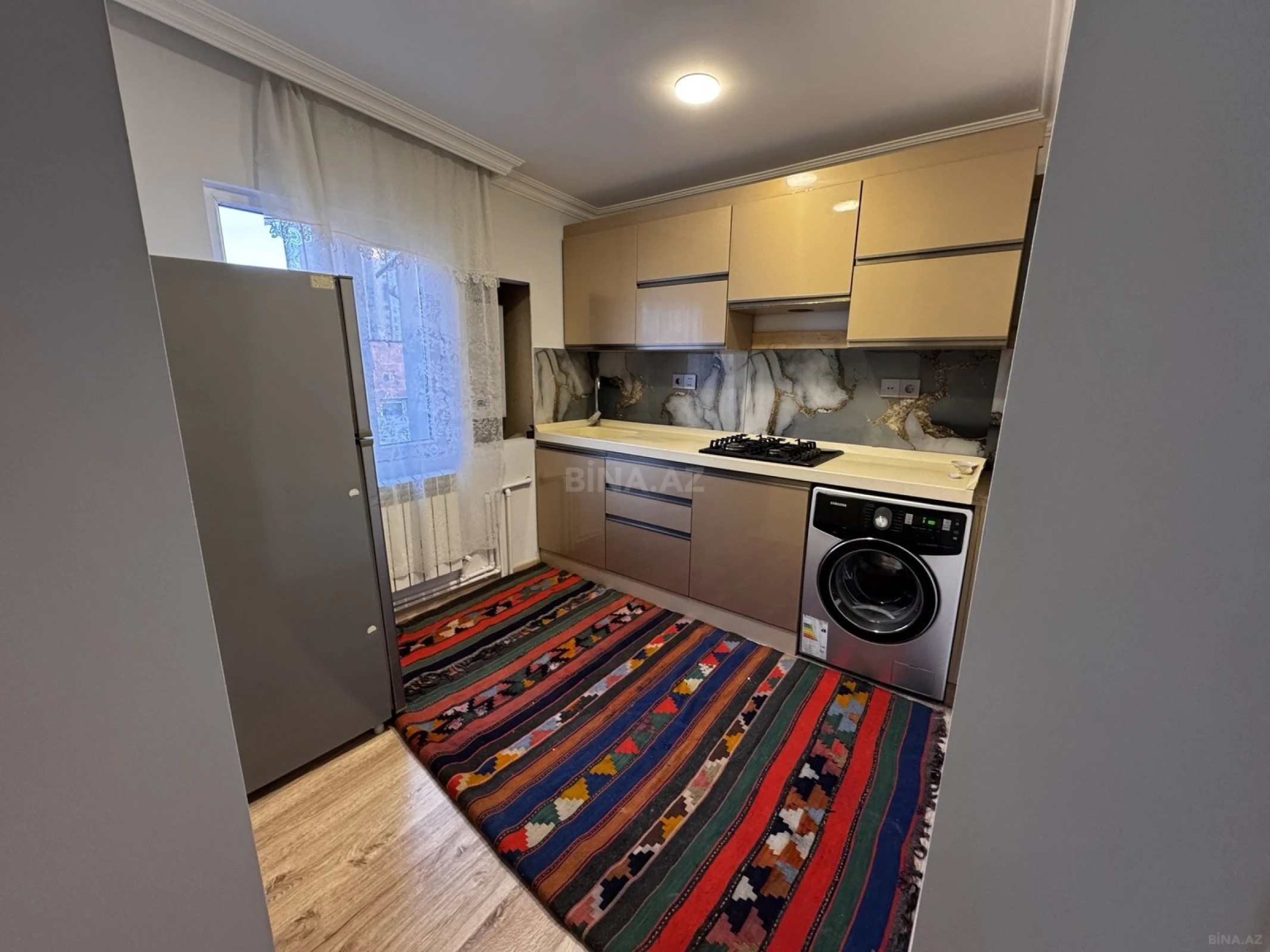Kirayə verilir 2 otaqlı mənzil 50 m²