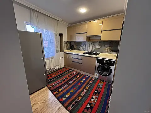 Kirayə verilir 2 otaqlı mənzil 50 m² — Bakı, Memar Əcəmi yanı 2 otaq 50.00 m²