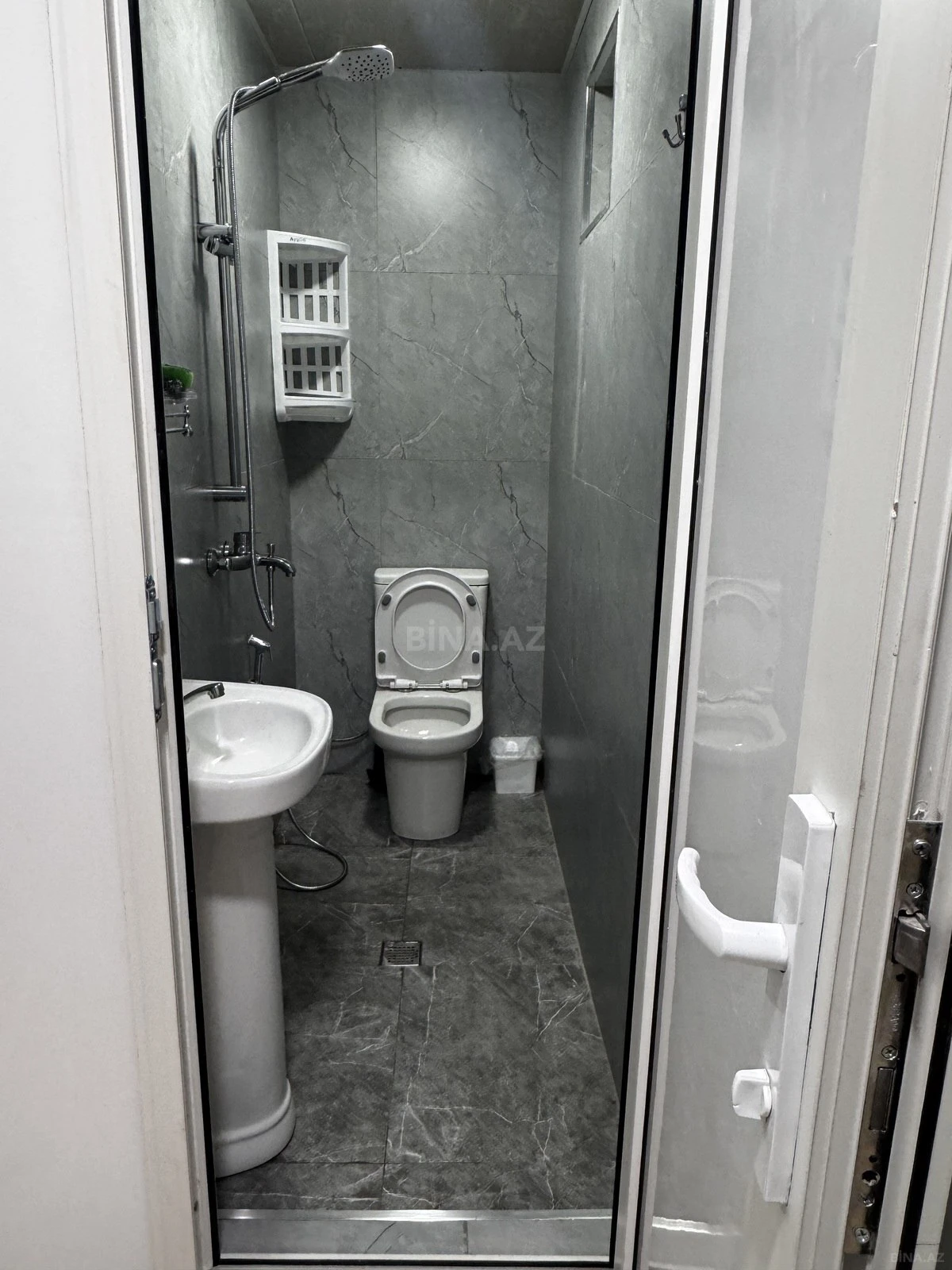 Kirayə verilir 2 otaqlı mənzil 50 m²