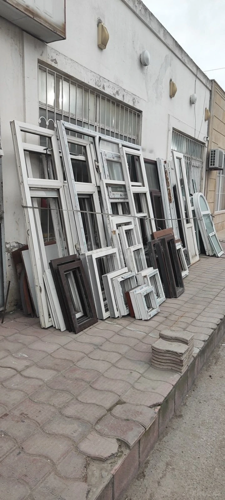 Kirayə verilir obyekt 70 m²