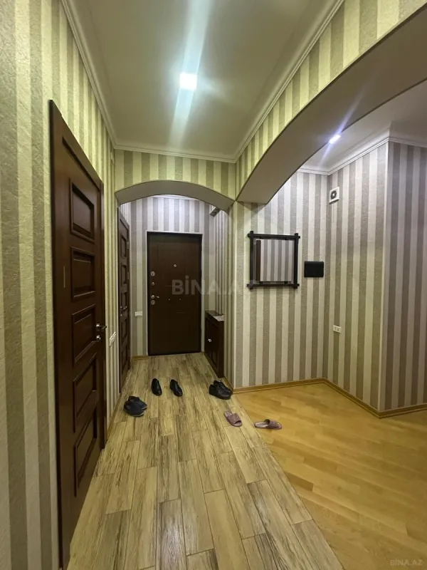 Satılır 2 otaqlı mənzil 80 m²