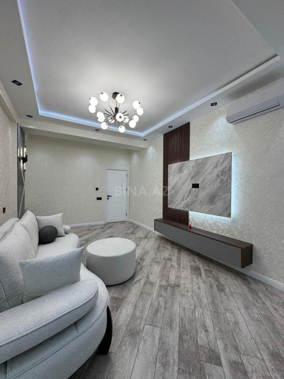 Satılır 3 otaqlı mənzil 88 m²