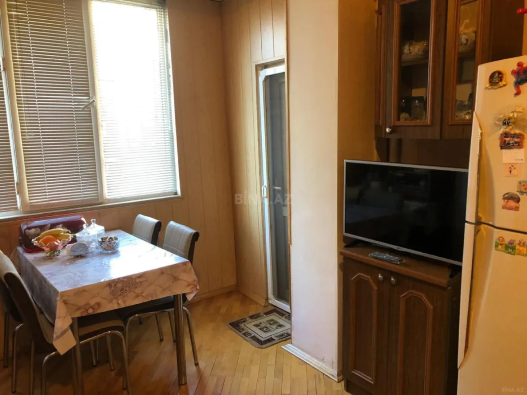 Satılır 2 otaqlı mənzil 70 m²