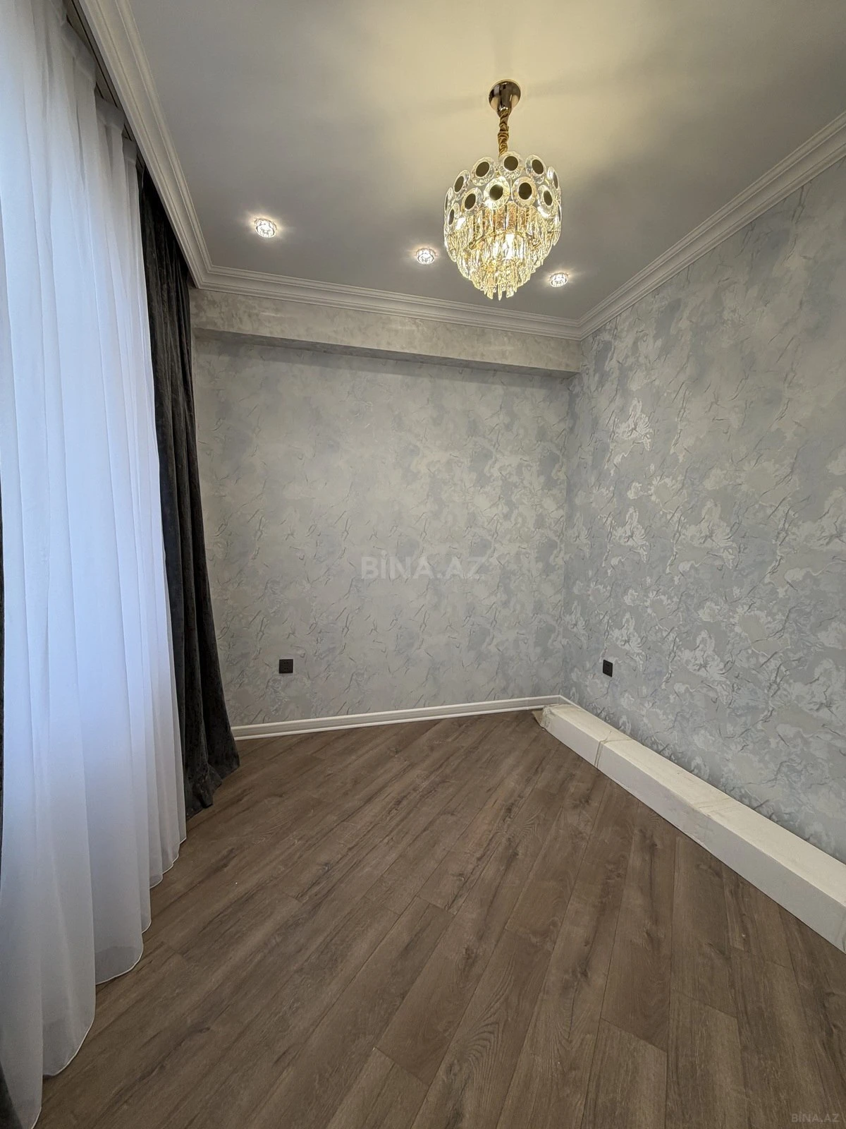 Satılır 2 otaqlı mənzil 54 m²