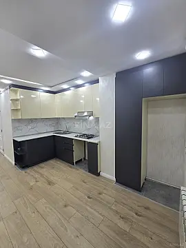 Satılır 2 otaqlı mənzil 70 m²