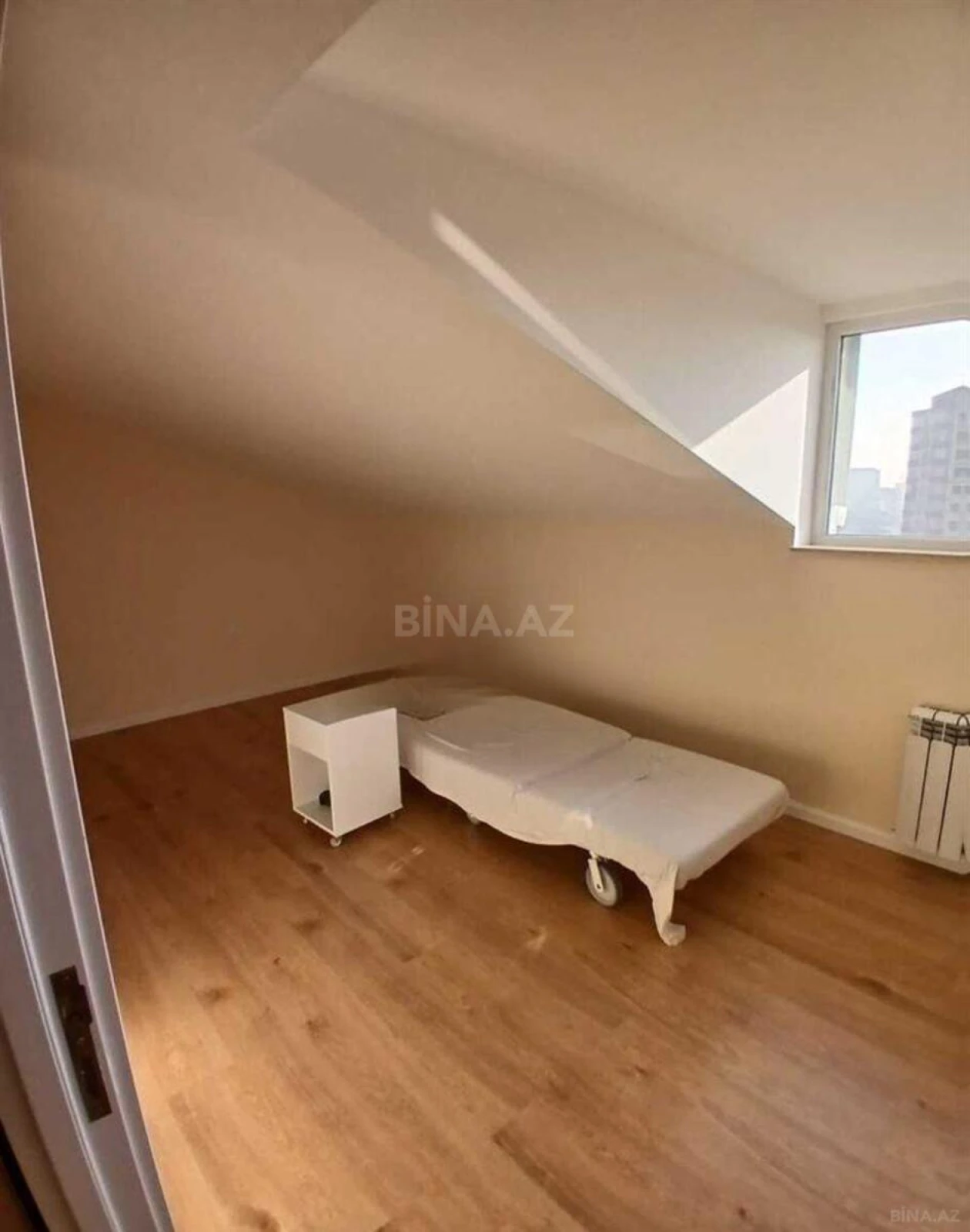 Satılır 3 otaqlı mənzil 75 m²