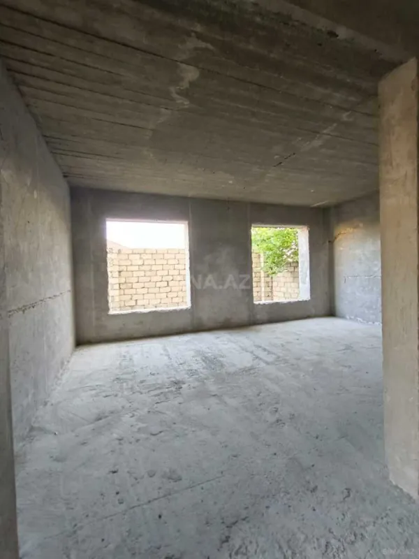 Satılır 6 otaqlı həyət evi 300 m²