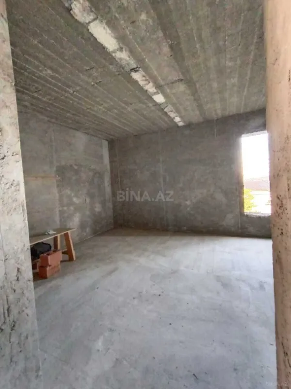 Satılır 6 otaqlı həyət evi 300 m²